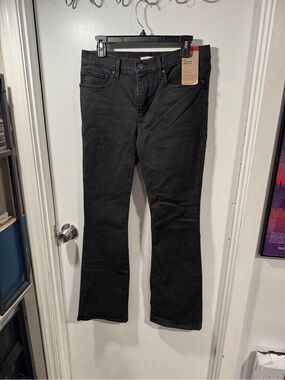 Levi's 315 Shaping Bootcut Jeans in Black